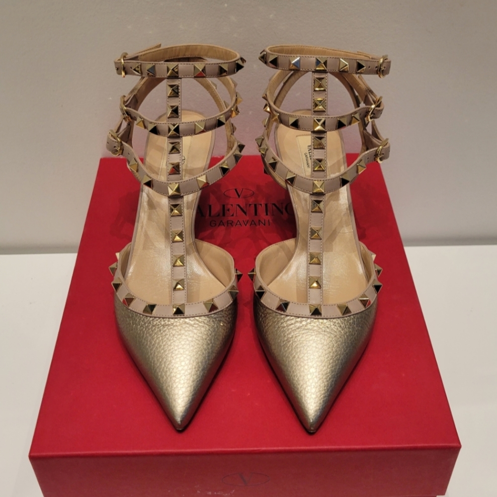 VALENTINO Kitten Heel Rockstuds 39